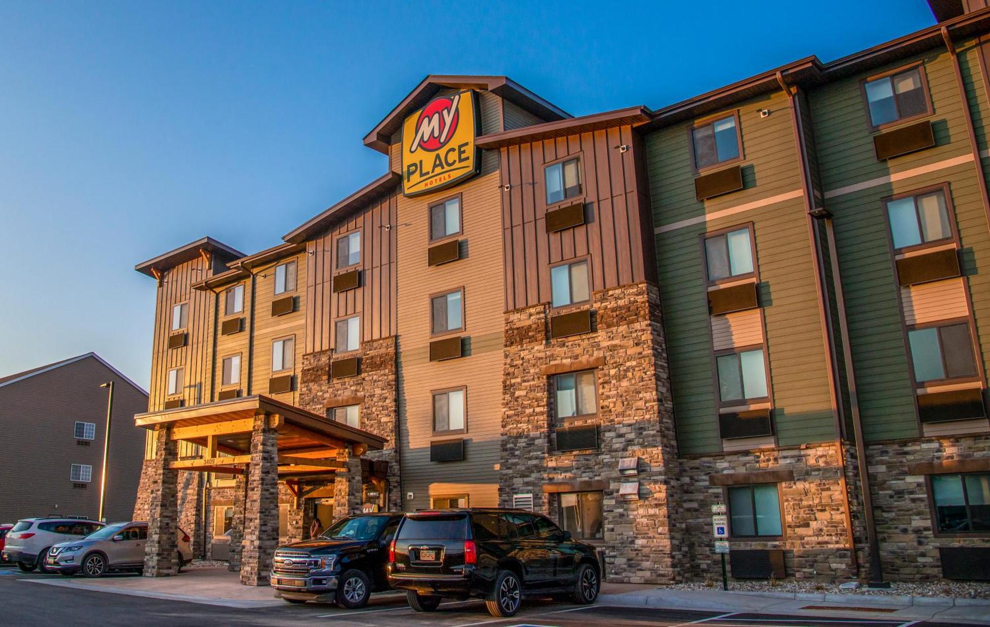 My Place Hotel-Watertown, Sd Exteriér fotografie